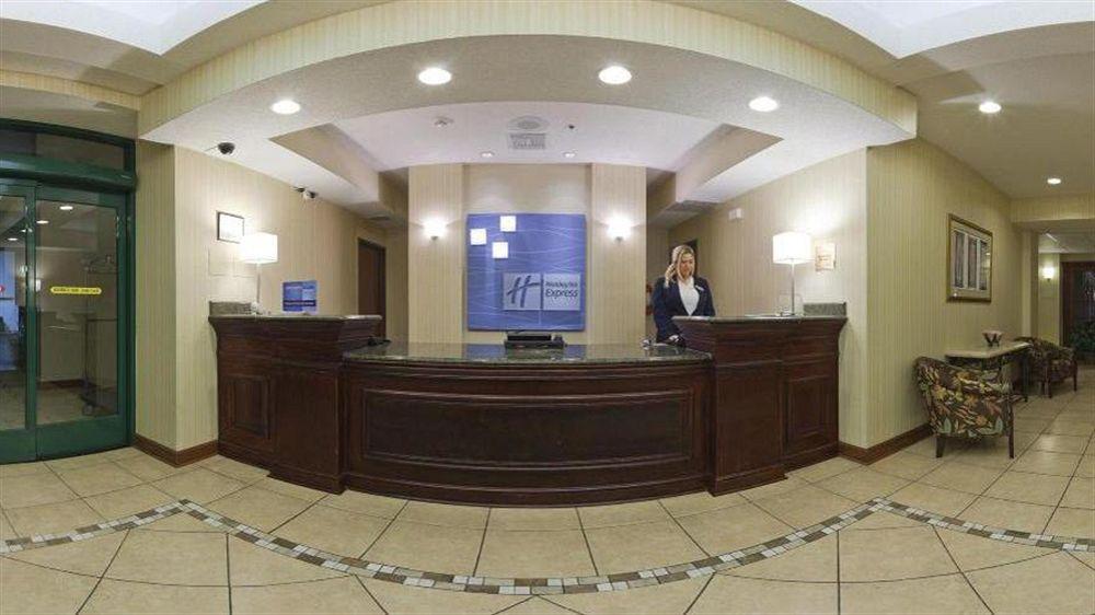 Holiday Inn Express & Suites - Enterprise By Ihg Exterior photo