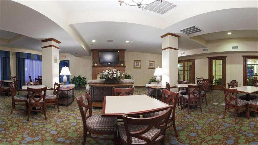 Holiday Inn Express & Suites - Enterprise By Ihg Exterior photo