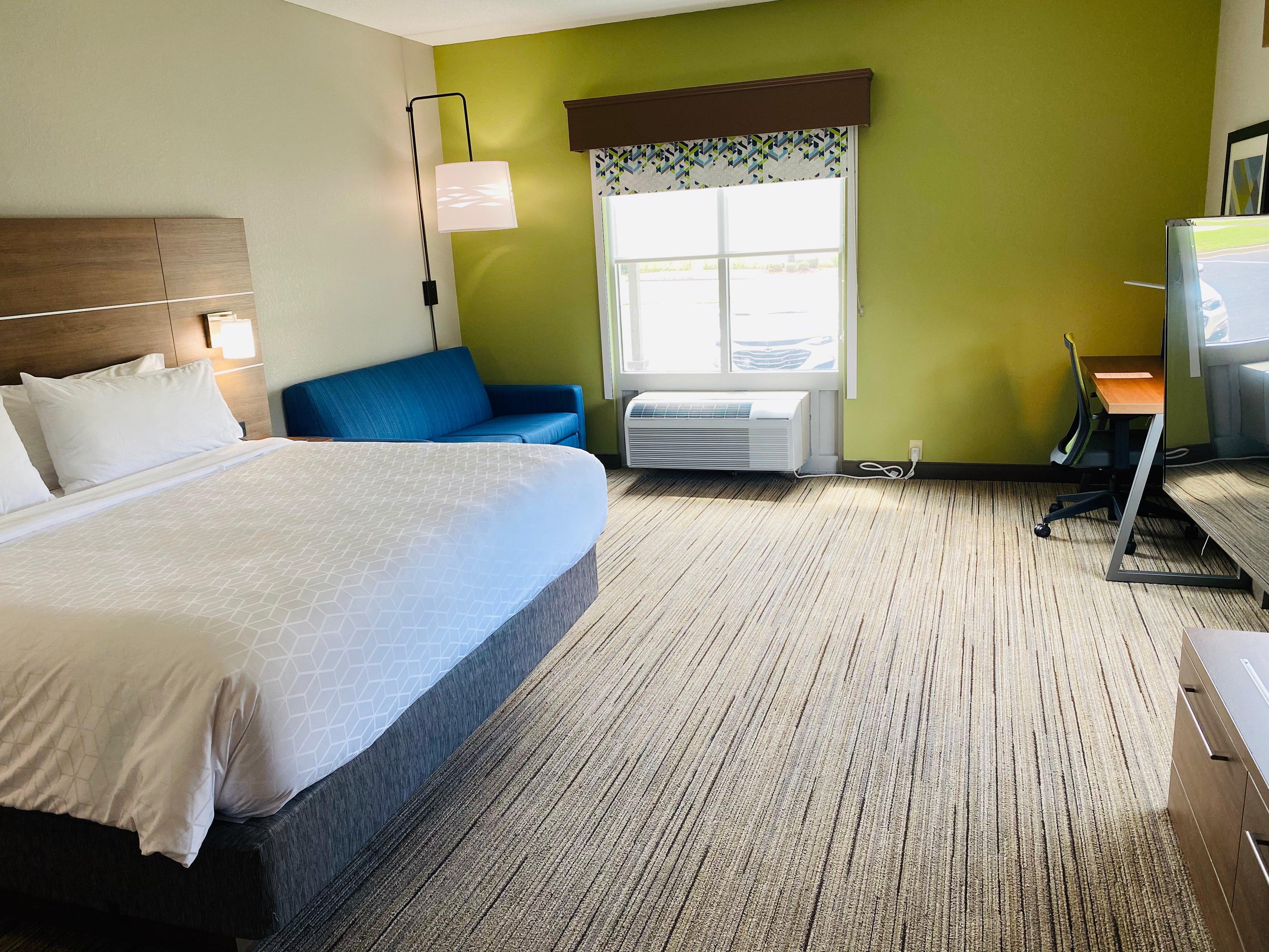 Holiday Inn Express & Suites - Enterprise By Ihg Exterior photo