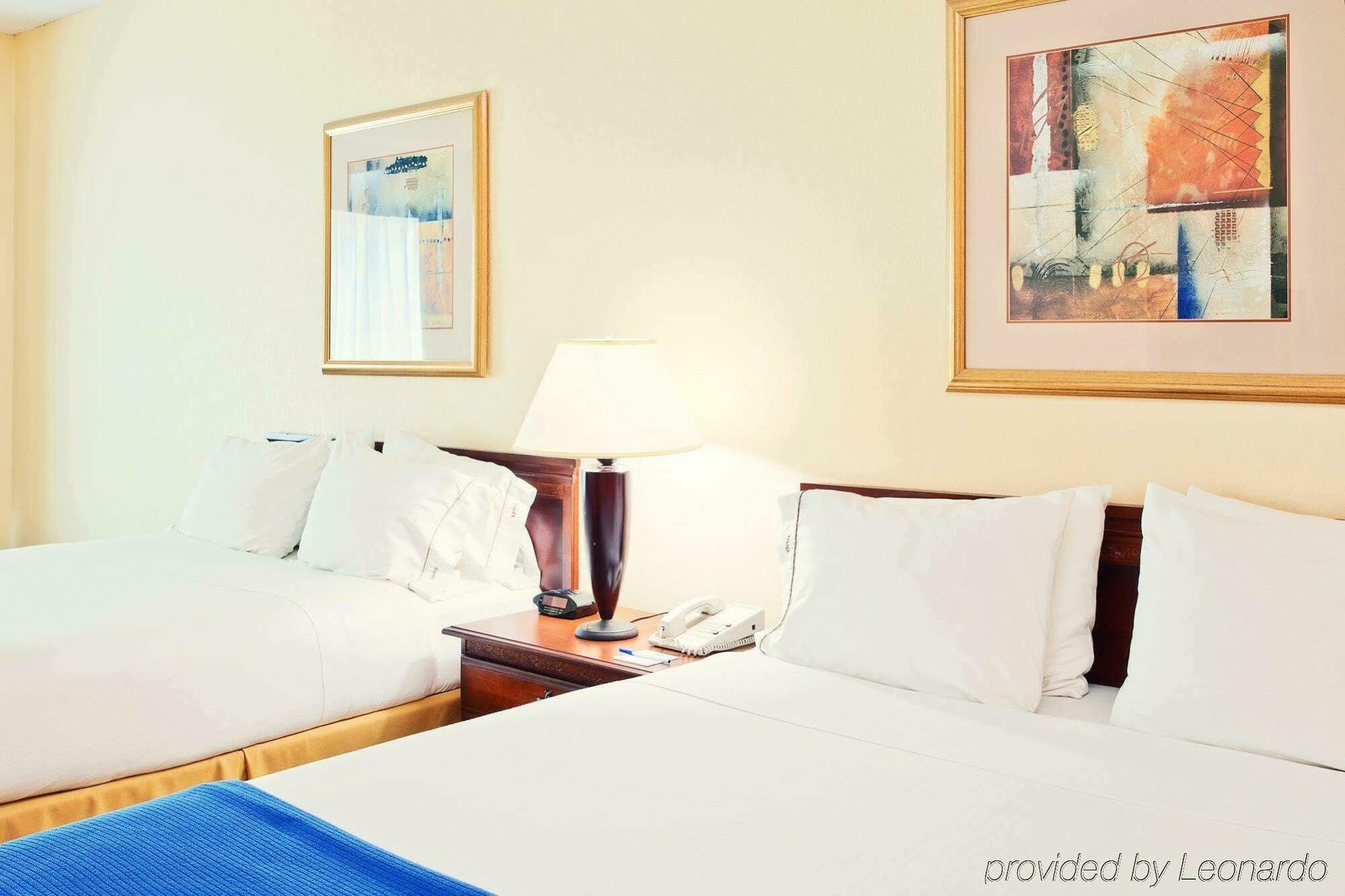 Holiday Inn Express & Suites - Enterprise By Ihg Room photo